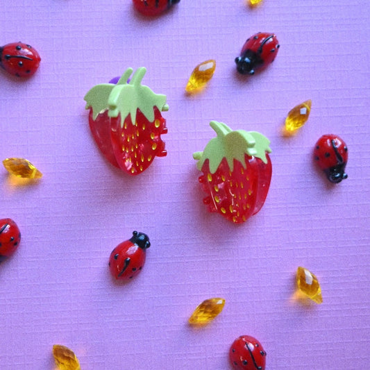 Strawberry Pack of 4 Tiny Clip