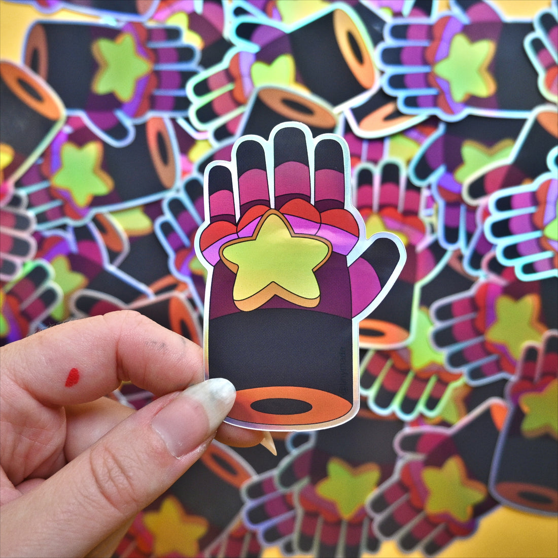Garnet’s Gauntlet *sticker* – Tiny Made